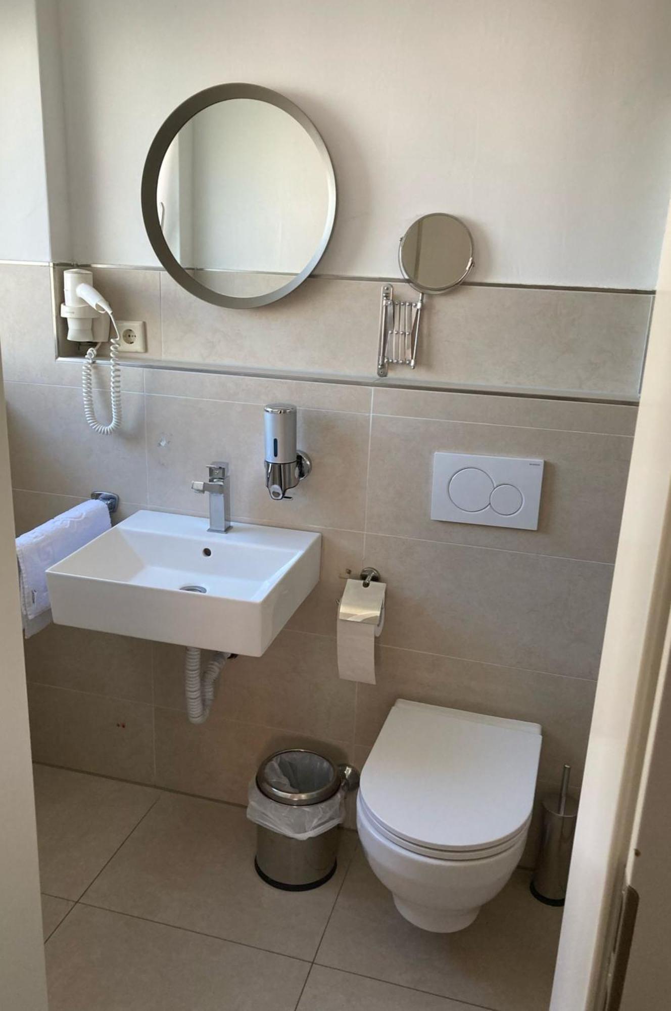 Erde Hotel Эрланген Экстерьер фото