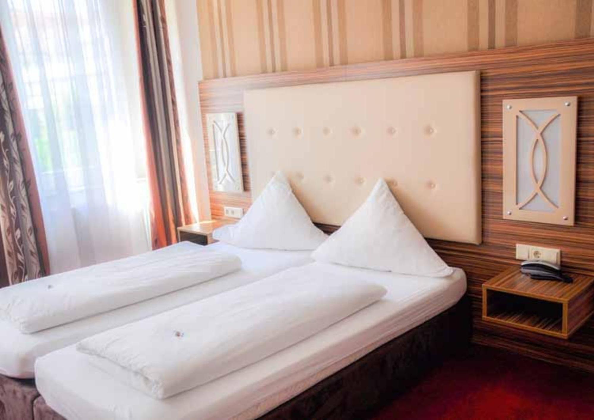 Erde Hotel Эрланген Экстерьер фото