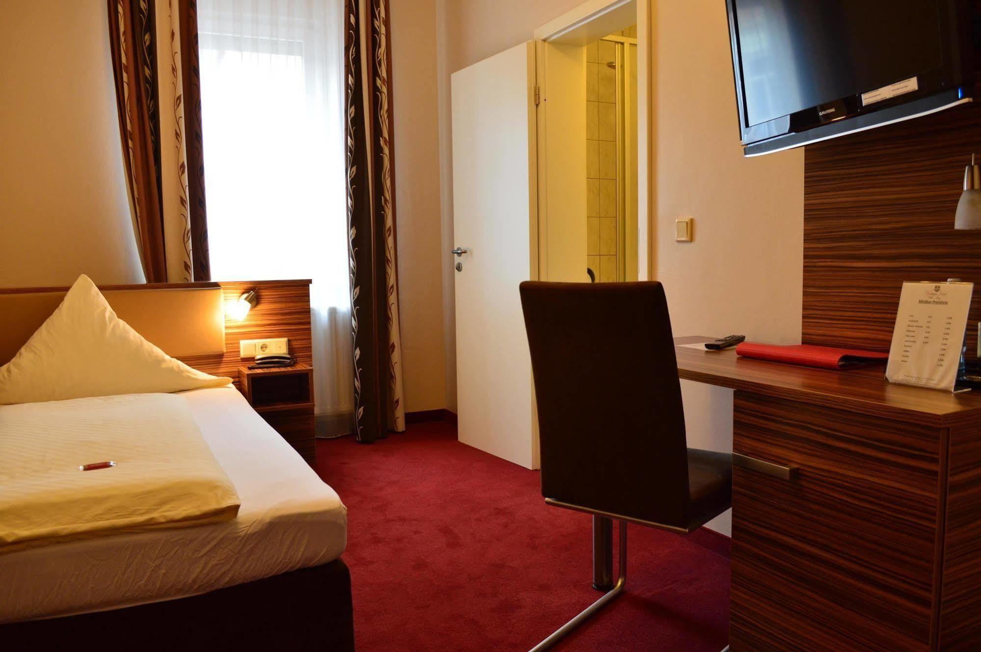 Erde Hotel Эрланген Экстерьер фото