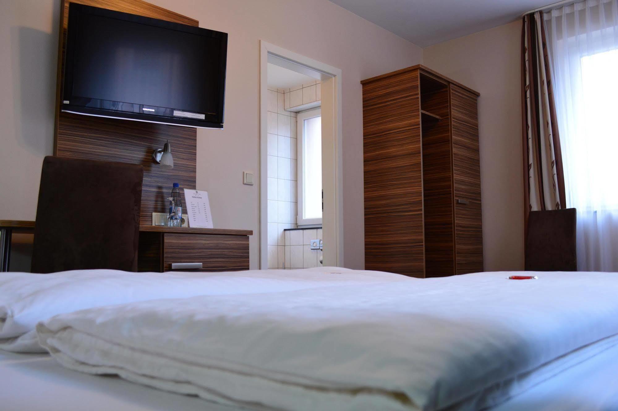 Erde Hotel Эрланген Экстерьер фото